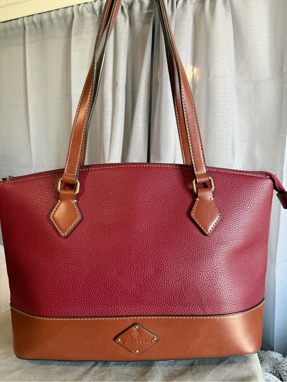 St. John's Bay Burgundy and Brown Two-Tone Tote EUC - Picture 2 of 11